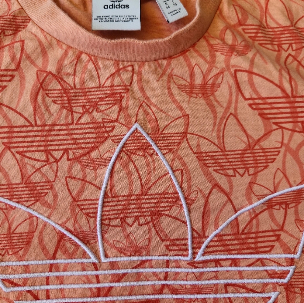 Adidas tee - Picture 5 of 6